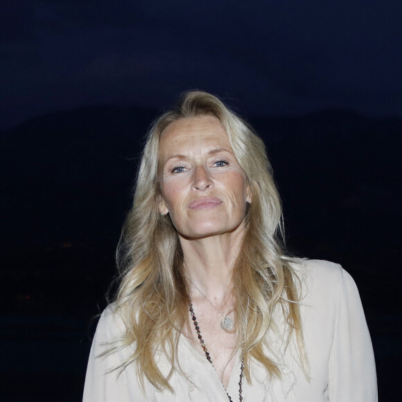 Exclusif - Estelle Lefébure lors du dîner au Restaurant Lamartine lors de la 2ème édition du Festival du Cinéma Français et Gastronomie d'Aix-les-Bains le 8 juin 2023. © Denis Guignebourg / Bestimage 