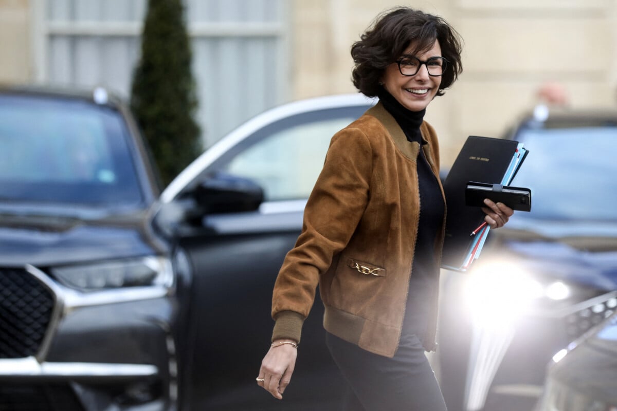 Photo Rachida Dati, Ministre de la culture à la sortie du conseil des