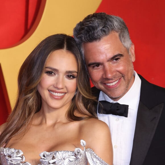 Jessica Alba et Cash Warren se sont également rendus sur le tapis rouge
Jessica Alba et Cash Warren à la soirée des Oscars organisée par Vanity Fair