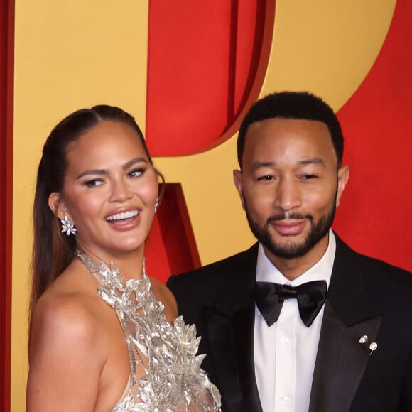 Chrissy Teigen et John Legend à la soirée des Oscars organisée par Vanity Fair