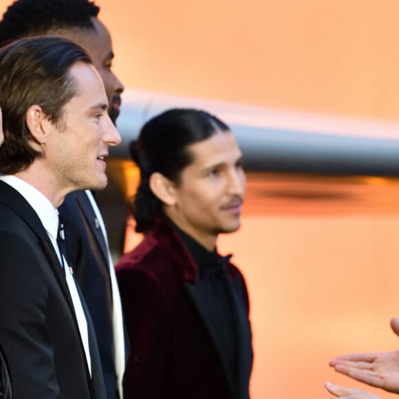 Glen Powell, Lewis Pullman, Jay Ellis, Danny Ramirez, le prince William, duc de Cambridge, Kate Catherine Middleton, duchesse de Cambridge, Tom Cruise - Première du film "Top Gun : Maverick" à Londres. Le 19 mai 2022