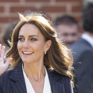 Le prince William, prince de Galles, et Catherine (Kate) Middleton, princesse de Galles, en visite au pavillon Grange à Cardiff, le 3 octobre 2023.