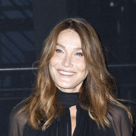 Carla Bruni - Photocall du défilé Saint Laurent Womenswear Printemps/été 2024 dans le cadre de la Fashion week de Paris le 26 septembre 2023 à Paris. © Olivier Borde/Bestimage