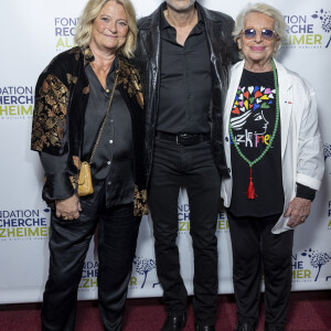 Marina Carrère d'Encausse, Anthony Delon, Véronique de Villèle au photocall du concert du gala des 20 ans de la fondation Recherche Alzheimer "2 générations chantent pour la 3ème" à l'Olympia à Paris le 18 mars 2024. © Cyril Moreau / Bestimage 