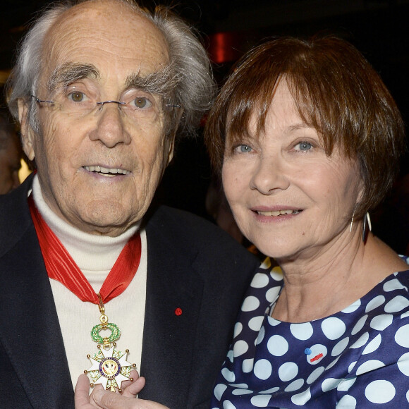 La bâtisse se trouve dans la ville de Montréal...  qui n'est, donc, pas du tout située au Canada.
Exclusif - Michel Legrand et sa femme Macha Méril - Michel Legrand promu au grade de Commandeur dans l'ordre de la Légion d'Honneur à Paris le 7 mars 2016. © Coadic Guirec/Bestimage