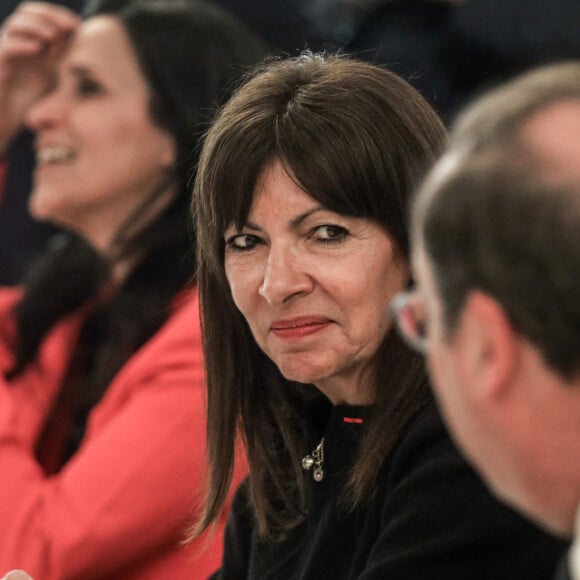 La maire de paris, Anne Hidalgo et l'ancien président François Hollande - Dîner annuel du Conseil de Coordination des Organisations Arméniennes de France à Paris. Le 20 mars 2024 © Stéphane Lemouton / Bestimage 