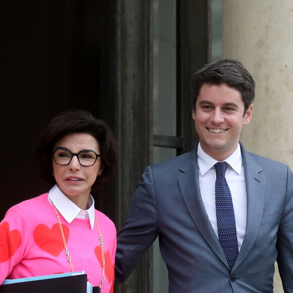 La ministre de la culture Rachida Dati et le Premier ministre, Gabriel Attal à la sortie du conseil des ministres, au palais présidentiel de l'Elysée, à Paris, France, le 13 mars 2024. © Stéphane Lemouton/Bestimage  Exits of the council of French Ministers, at the presidential Elysee Palace in Paris, France, on March 13, 2024. 