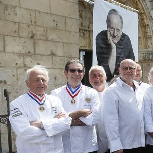 Georges Blanc, Philippe Joannes, Éric Briffard - Obsèques de Joël Robuchon en la cathédrale Saint-Pierre de Poitiers le 17 août 2018. © Patrick Bernard / Bestimage 
