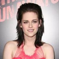 Admirez la star de Twilight Kristen Stewart, méconnaissable et diablement sexy !
