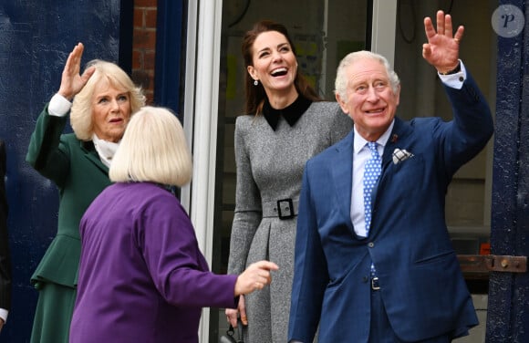 Le prince Charles, Camilla Parker Bowles, et Kate Middleton, duchesse de Cambridge, à la Fondation "Trinity Buoy Wharf" à Londres, le 3 février 2022.