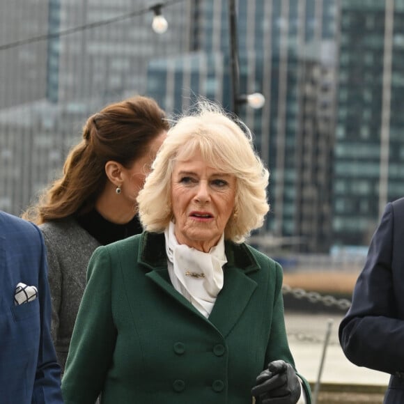 Kate Middleton et le roi Charles III devraient garder le secret afin de respecter leur vie privée.
Le prince Charles et Camilla Parker Bowles, duchesse de Cornouailles, à leur arrivée à la Fondation "Trinity Buoy Wharf" à Londres, le 3 février 2022