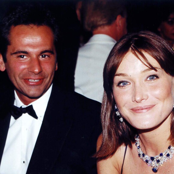 Carla Bruni et Jean-Yves Le Fur au gala de la Croix Rouge à Monaco en 1998