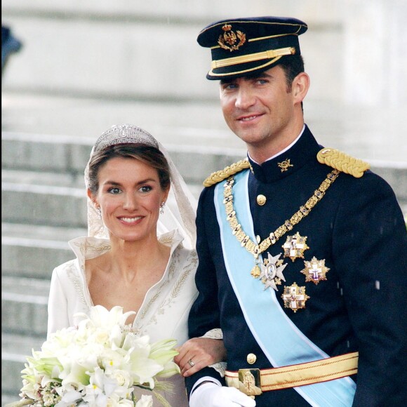 Ils se sont mariés en mai 2004, à la cathédrale de l'Almudena.
Archives : Mariage du roi Felipe et de Letizia