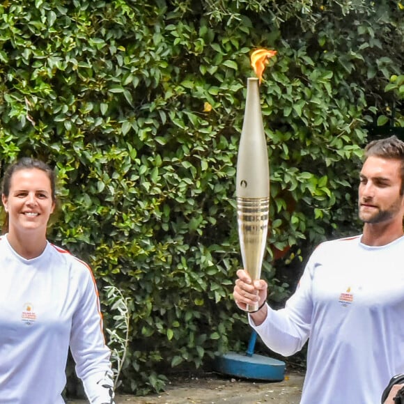 L’ancienne nageuse, Laure Manaudou est la première relayeuse française de la flamme olympique peu de temps après la cérémonie d'allumage sur le site antique d'Olympie, Grèce, le 16 avril 2024. © Intime/Panoramic/Bestimage 