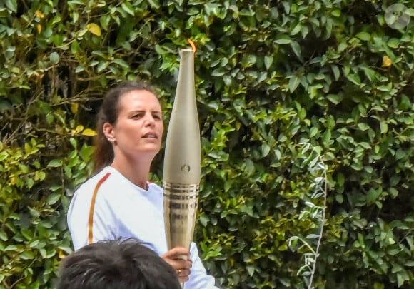 L’ancienne nageuse, Laure Manaudou est la première relayeuse française de la flamme olympique peu de temps après la cérémonie d'allumage sur le site antique d'Olympie, Grèce, le 16 avril 2024. © Intime/Panoramic/Bestimage 