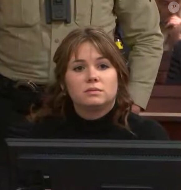 Hannah Gutierrez-Reed a été condamnée à 18 mois d'emprisonnement ferme

Info - Tir mortel sur le film "Rust": Hannah Gutierrez-Reed, l'armurière, condamnée à 18 mois de prison ferme.