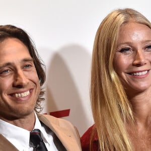 Gwyneth Paltrow a elle aussi instauré de la distance avec Brad Falchuk...
Brad Falchuk et Gwyneth Paltrow arrivent à la première mondiale de 'The Brothers Sun' de Netflix au Tudum Theater le 04 janvier 2024 à Hollywood, Los Angeles, CA, USA. Photo par Lisa OConnor/AFF/ABACAPRESS.COM