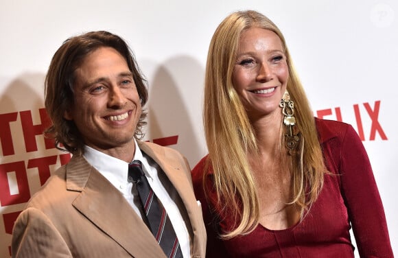 Gwyneth Paltrow a elle aussi instauré de la distance avec Brad Falchuk...
Brad Falchuk et Gwyneth Paltrow arrivent à la première mondiale de 'The Brothers Sun' de Netflix au Tudum Theater le 04 janvier 2024 à Hollywood, Los Angeles, CA, USA. Photo par Lisa OConnor/AFF/ABACAPRESS.COM