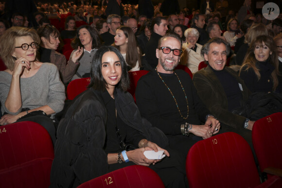 Exclusif - Philippe Caverivière et sa femme Sarah - People au concert de Renaud Capuçon à l'Olympia à Paris, France, le 10 mars 2024. Après le succès de son album Cinema paru en 2018, Renaud Capuçon poursuit son exploration des musiques du 7e Art et partage une sélection de morceaux écrits par les plus éminents compositeurs français de musique de films : Georges Delerue (Le Dernier Métro, Rich and Famous...), Francis Lai (Love Story), Michel Legrand (L'Affaire Thomas Crown), Gabriel Yared (Le Patient anglais), Maurice Jarre (Lawrence d'Arabie) ou encore Alexandre Desplats (The Shape of Water). © Moreau-Tribeca/Bestimage 