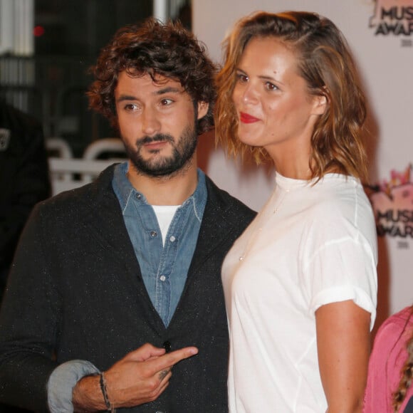 La nouvelle musique du chanteur retrace d'ailleurs leur séparation !
Laure Manaudou et Jérémy Frérot - Arrivées à la 17ème cérémonie des NRJ Music Awards 2015 au Palais des Festivals à Cannes, le 7 novembre 2015. © Christophe Aubert via Bestimage 