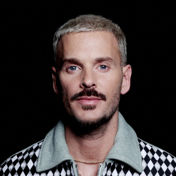 Matt Pokora a décidé de rendre hommage à ses origines 
M Pokora pose à Paris, France, le 13 octobre 2023. Photo par Jerome Dominé/ABACAPRESS.COM