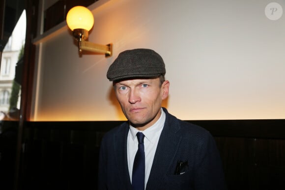 Ils ont retrouvé Sylvain Tesson et son compagnon de voyage au milieu de nulle part.
Sylvain Tesson a reçu le "Prix Renaudot 2019" au restaurant Drouant à Paris. Le 4 novembre 2019. © Jonathan Rebboah/Panoramic/Bestimage