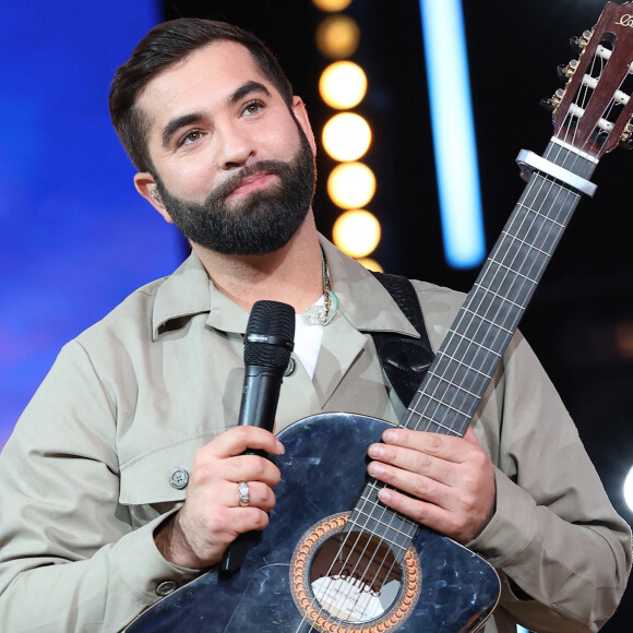 Kendji Girac - Les personnalités se mobilisent lors de la 37ème édition du Téléthon sur le plateau de France 2, avec pour parrain Vianney. Cette année, 80,6 millions de dons ont été promis. Le 9 décembre 2023. © Coadic Guirec / Bestimage