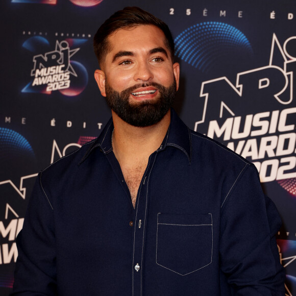 Kendji Girac au photocall de la 25ème cérémonie des "NRJ Music Awards (NMA)" au palais des Festivals et des Congrès de Cannes, France, le 10 novembre 2023. © Dominique Jacovides/Bestimage 