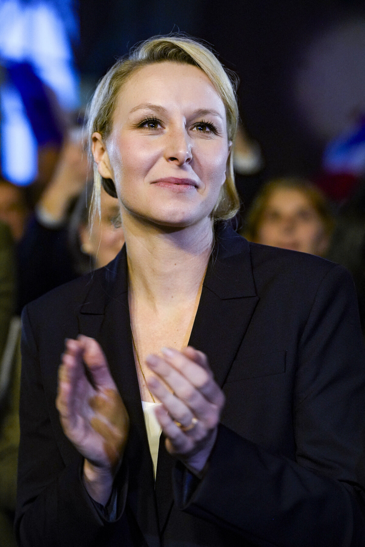 Photo Marion Maréchal lors d'un meeting Reconquête à Charvieu