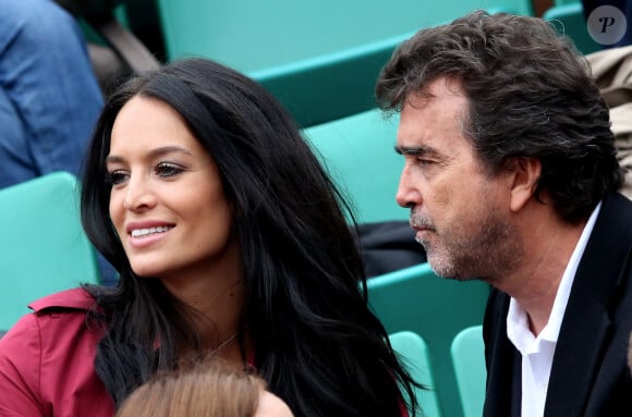 Arnaud Lagardère et sa femme Jade Foret (Lagardère) - People dans les tribunes des internationaux de France de tennis à Roland Garros le 1er juin 2016. © Dominique Jacovides / Bestimage