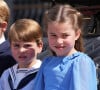 La princesse Charlotte est également une grande fan de la discipline
Le prince Louis de Cambridge et la princesse Charlotte - Les membres de la famille royale regardent le défilé Trooping the Colour depuis un balcon du palais de Buckingham à Londres lors des célébrations du jubilé de platine de la reine le 2 juin 2022. 