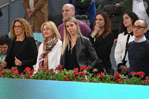 Toute la famille était derrière lui. 
Ana María Parera, Maribel Nadal et Xisca Perelló - La famille proche de Rafael Nadal est émue après sa défaite en huitième de finale au Tournoi de tennis de Madrid (Mutua Madrid Open) le 30 avril 2024. 