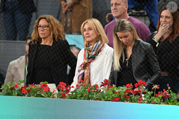 Ana María Parera et Maribel Nadal - La famille proche de Rafael Nadal est émue après sa défaite en huitième de finale au Tournoi de tennis de Madrid (Mutua Madrid Open) le 30 avril 2024. 
