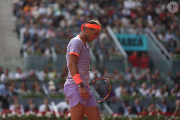 Rafael Nadal - Rafael Nadal Vainqueur de Pedro Cachin en seizièmes de finale du tournoi de tennis Mutua sous les yeux de sa femme et son fils à Madrid le 29 avril 2024. 