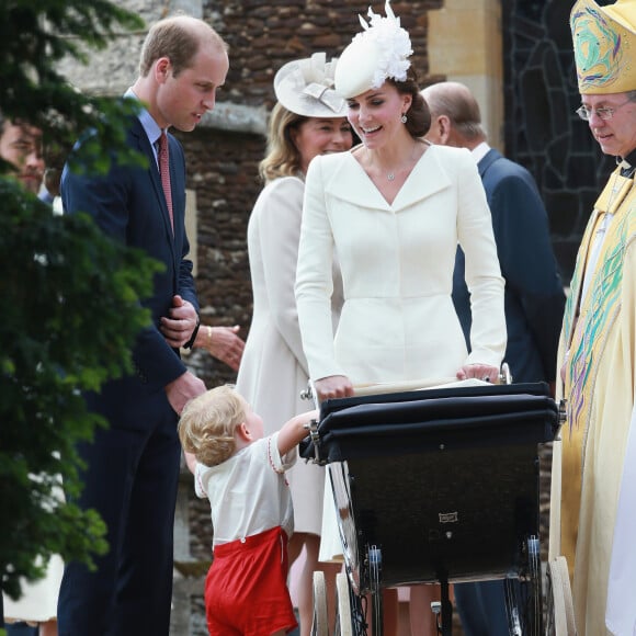 Le prince William, Catherine Kate Middleton, la duchesse de Cambridge, leur fils le prince George de Cambridge et leur fille la princesse Charlotte de Cambridge - Sorties après le baptême de la princesse Charlotte de Cambridge à l'église St. Mary Magdalene à Sandringham, le 5 juillet 2015. 