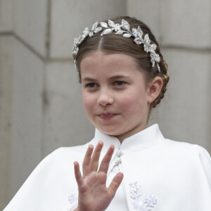 La princesse Charlotte de Galles - La famille royale britannique salue la foule sur le balcon du palais de Buckingham lors de la cérémonie de couronnement du roi d'Angleterre à Londres le 5 mai 2023. 