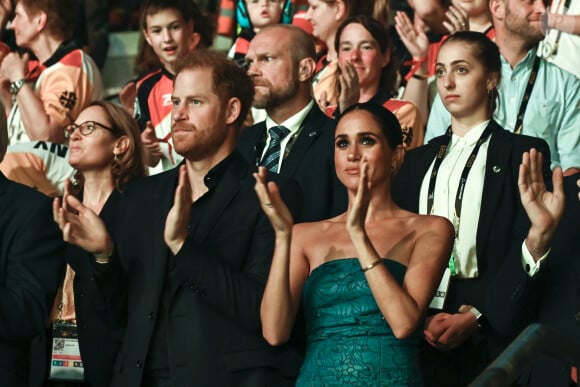 Elle garde un mauvais souvenir en mémoire selon "The Sun"
Le prince Harry Duc de Sussex et Meghan Markle, duchesse de Sussex lors de la cérémonie de clôture des Invictus Games 2023 à Dusseldorf le 16 septembre 2023