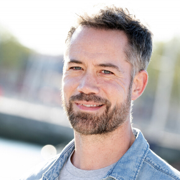 Emmanuel Moire assiste au photocall "Demain nous appartient" lors du Festival de la fiction de La Rochelle le 17 septembre 2022 à La Rochelle, France. Photo par David Niviere/ABACAPRESS.COM