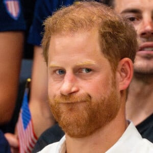 Dans le cadre du 10e anniversaire des Invictus Games, Harry est de retour en Angleterre ce mardi.
Harry, duc de Sussex aux Invictus Games à Dusseldorf.