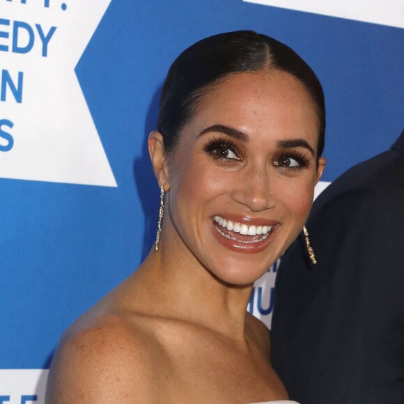 Harry et Meghan Markle lors du photocall de la soirée caritative Robert F. Kennedy Human Rights à New York le 6 décembre 2022.