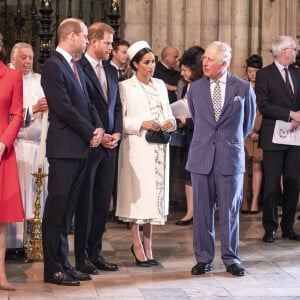 A la même heure, soit 18h mercredi, ils devraient avoir terminé leurs engagements respectifs et seront à moins de 5 km l'un de l'autre !
Catherine Kate Middleton, duchesse de Cambridge, le prince William, duc de Cambridge, le prince Harry, duc de Sussex, Meghan Markle, enceinte, duchesse de Sussex, le prince Charles, prince de Galles lors de la messe en l'honneur de la journée du Commonwealth à l'abbaye de Westminster à Londres le 11 mars 2019.