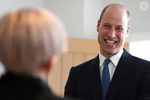 Le prince William, prince de Galles, visite James' Place à Newcastle, Royaume Uni, le 30 avril 2024, un centre de prévention du suicide proposant une thérapie gratuite aux hommes suicidaires du Nord-Est. 