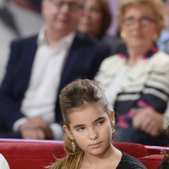 Cristiana Reali avec ses filles Elisa Huster et Toscane Huster - Enregistrement de l' émission "Vivement Dimanche" à Paris le 24 septembre 2014. L'émission sera diffusée le 28 Septembre. 