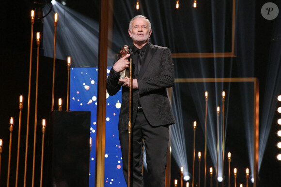 Francis Huster, " Molière d'Honneur " - 35ème cérémonie des Molières aux Folies Bergère à Paris, France, le 6 Mai 2024. © Bertrand Rindoff / Bestimage