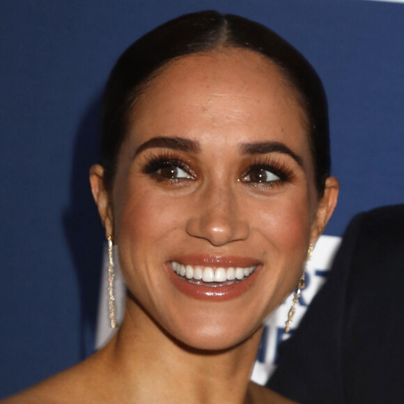 Les looks de Meghan Markle n'ont pas été choisis au hasard au Nigeria
Le prince Harry et Meghan Markle lors du photocall de la soirée caritative Robert F. Kennedy Human Rights à New York