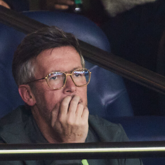 Jean-Luc Lemoine - Célébrités dans les tribunes du match de Ligue 1 Uber Eats "PSG-Toulouse" (1-3) au Parc des Princes à Paris le 12 mai 2024. © Cyril Moreau/Bestimage