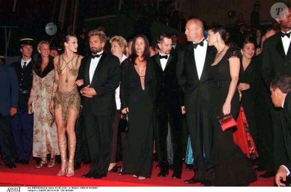 C'était en 1997 pour la sortie du film, "Le Cinquième Élément"

Maïwenn, Luc Besson, Milla Jovovich, Gary Oldman, Bruce Willis et Demi Moore au 50e Festival de Cannes en 1997 pour le film, Le Cinquième élément.