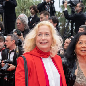 Brigitte Fossey - Montée des marches du film " Le deuxième acte " pour la cérémonie d'ouverture du 77ème Festival International du Film de Cannes, au Palais des Festivals à Cannes. Le 14 mai 2024 © Olivier Borde / Bestimage 