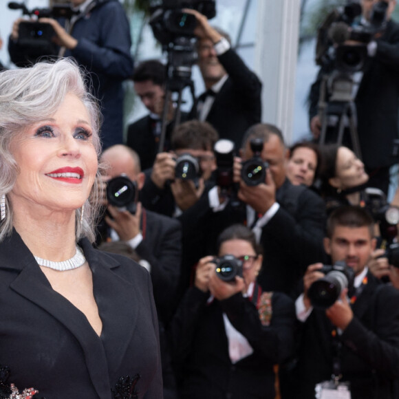 Jane Fonda - Montée des marches du film " Le deuxième acte " pour la cérémonie d'ouverture du 77ème Festival International du Film de Cannes, au Palais des Festivals à Cannes. Le 14 mai 2024 © Olivier Borde / Bestimage 