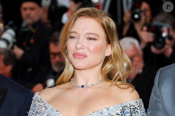 Léa Seydoux scintillait de mille feux ! 
Léa Seydoux - Montée des marches du film " Le deuxième acte " pour la cérémonie d'ouverture du 77ème Festival International du Film de Cannes, au Palais des Festivals à Cannes. © Jacovides-Moreau / Bestimage